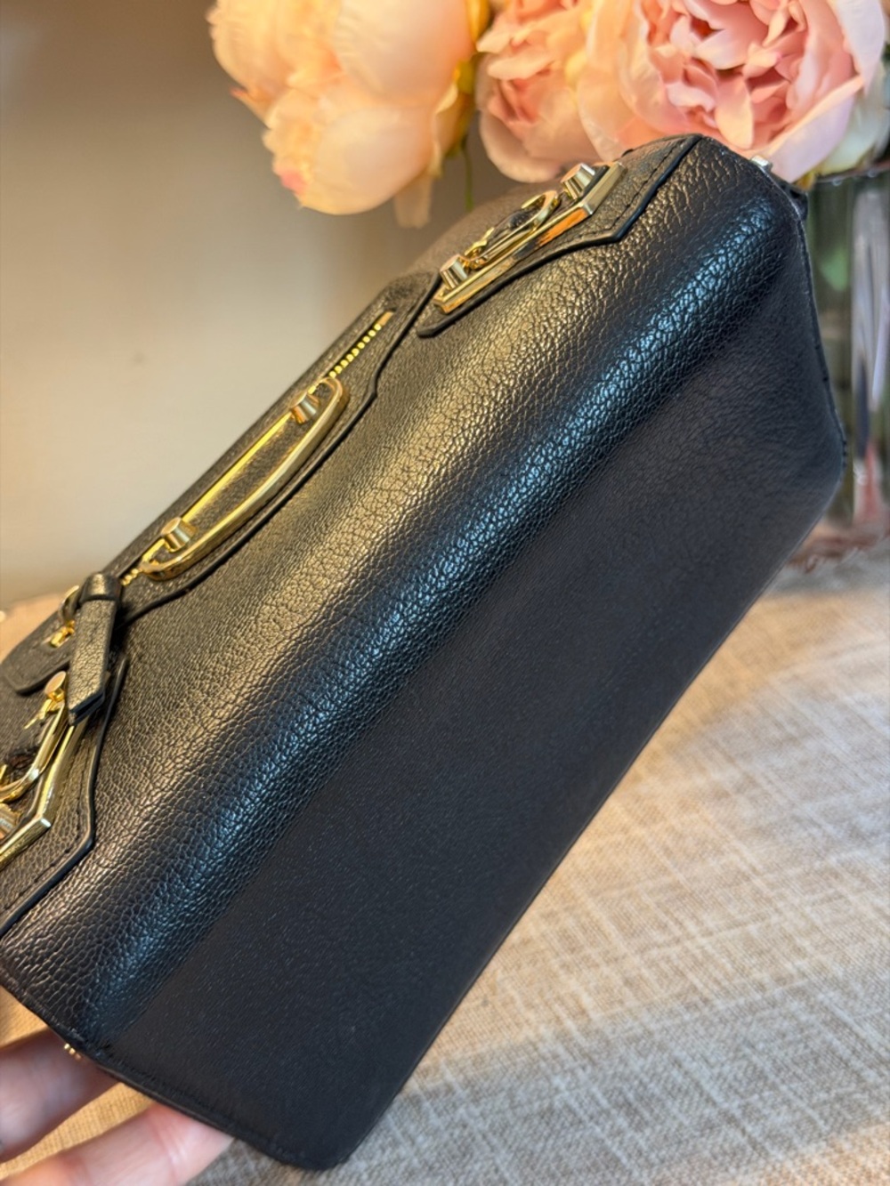 EUC Balenciaga Black Leather Zip Wallet with Gold Hardware - Picture 14 of 17